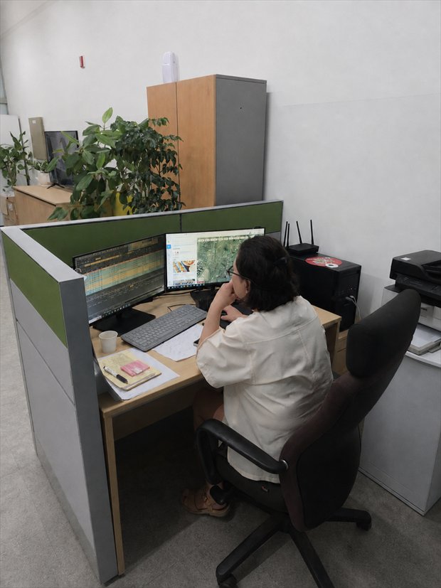토박이 콜센터 상담 업무 모습